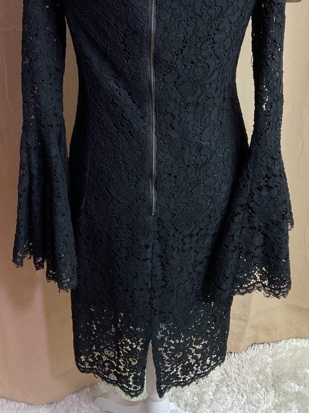 Bardot Solange Off Shoulder Lace Dress - Picture 10 of 14
